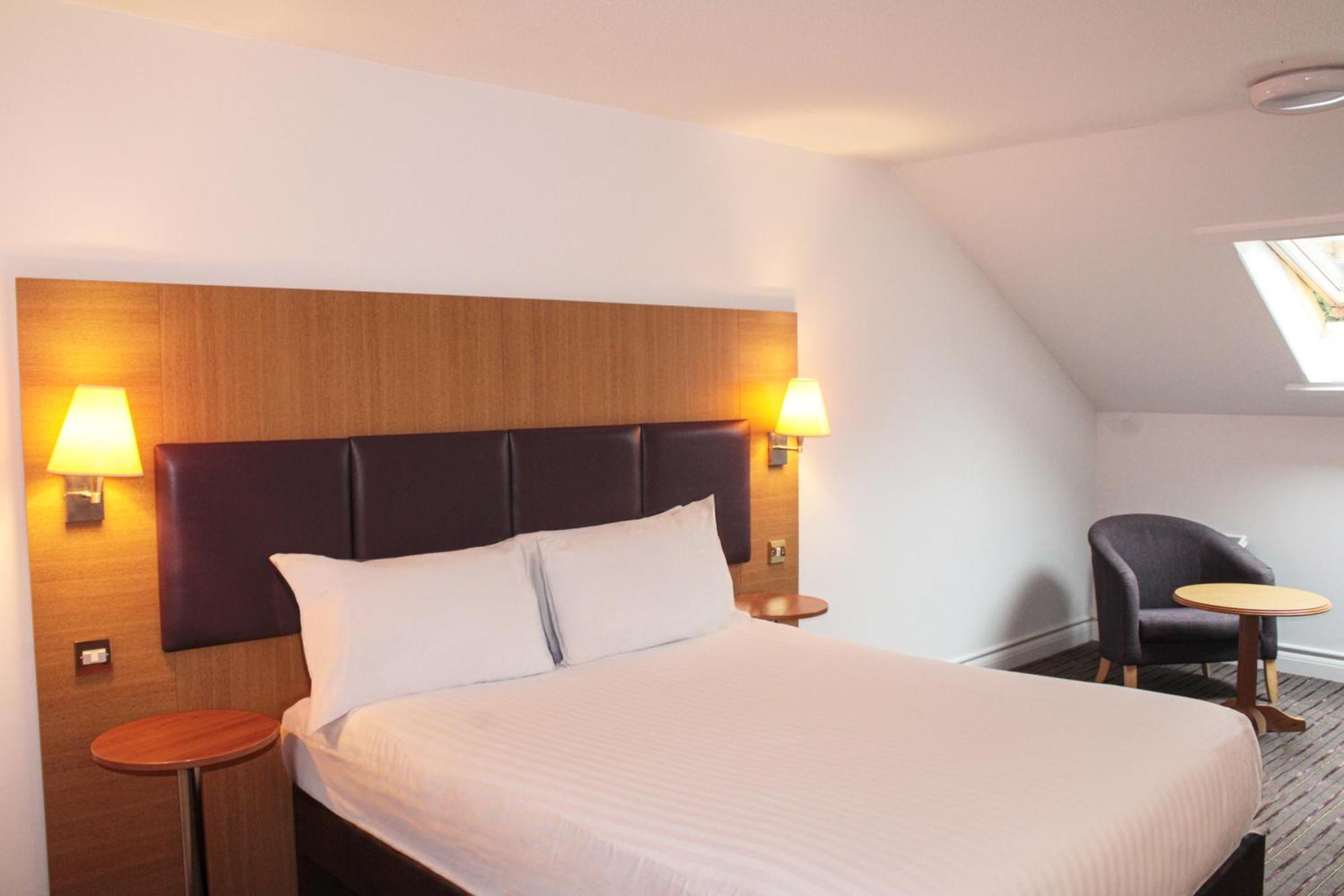 Orchid Epsom; Sure Hotel Collection By Best Western 외부 사진